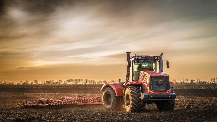 В 2018 году  гарантийный срок на трактора КИРОВЕЦ серии 744-Р  увеличен в 2 раза!